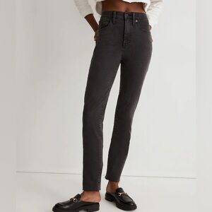 Madewell Stovepipe Jeans in Banberry Size 24 NEW Raw Hem Magic Pockets Stretch